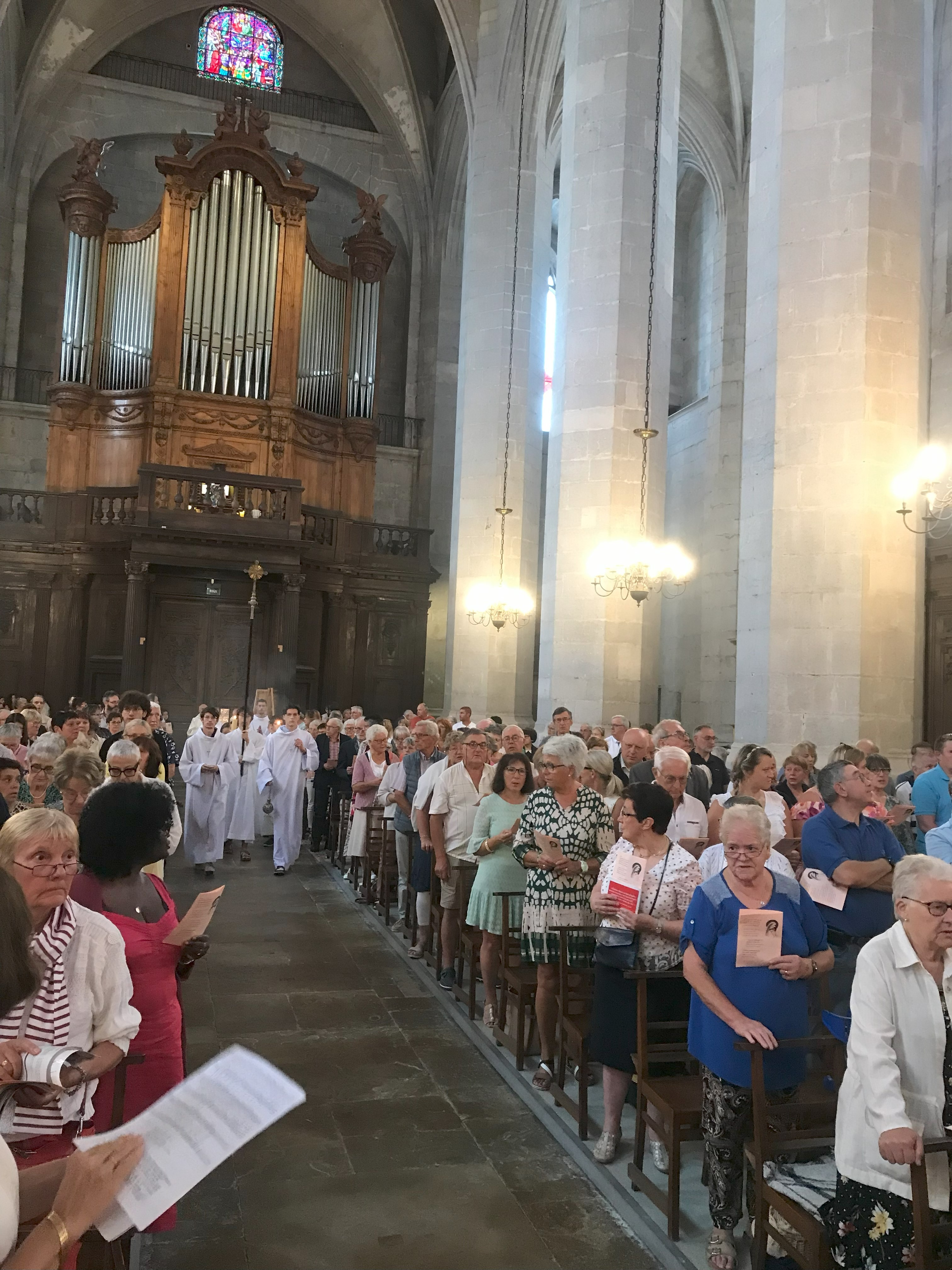 Messe d'aurevoir de Père Pierre GIROD